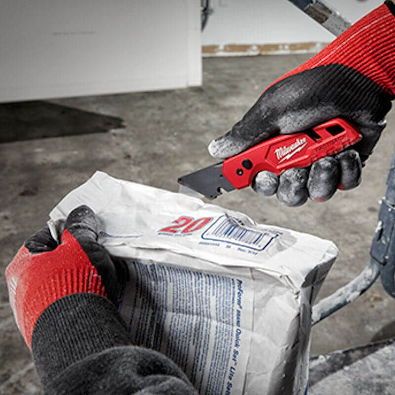 Fastback Flip Utility Knife with Blade Storage