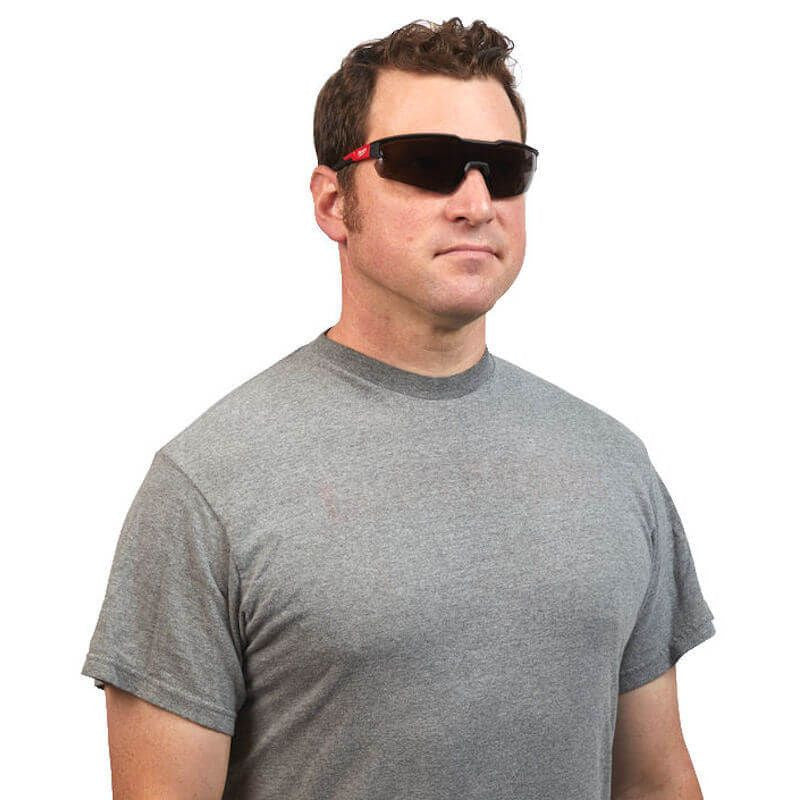 Milwaukee 4932478764 Enhanced Safety Protective Glasses Anti Scratch Fog Tinted