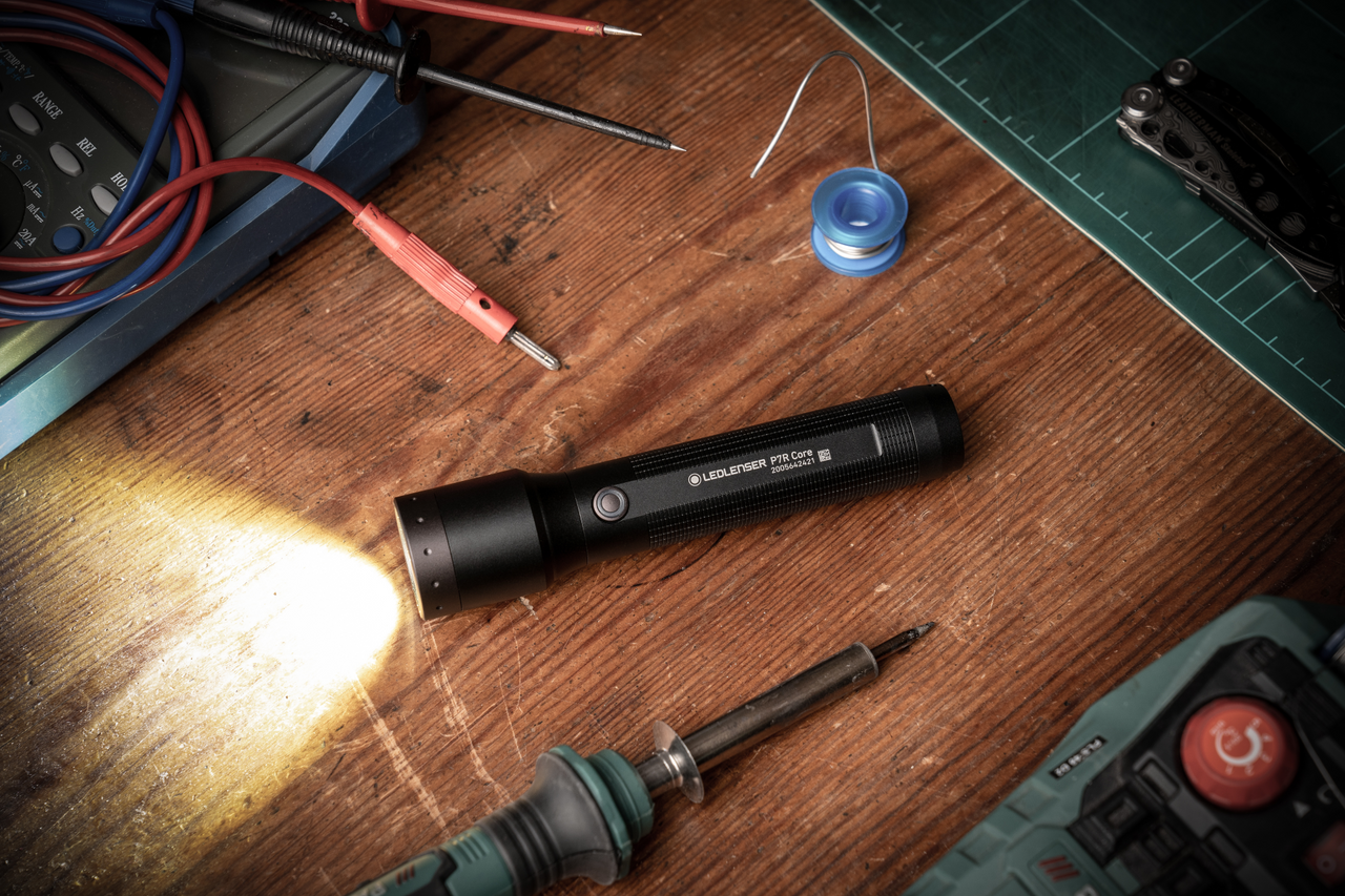 Led Lenser P7R CORE RECHARGEABLE LED Torch (CS1400)
