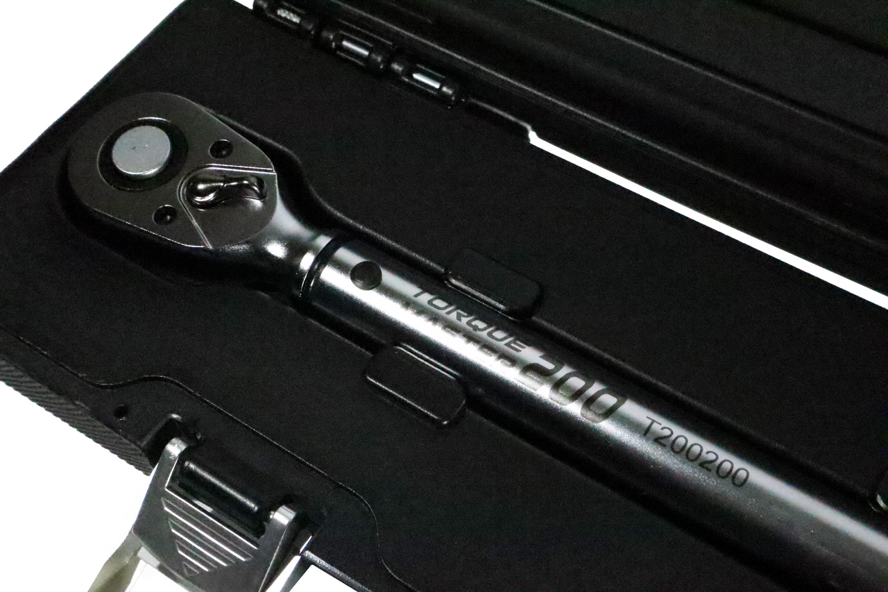Trident Torque Wrench 1/2 Drive 48T 40-200Nm Matt Black