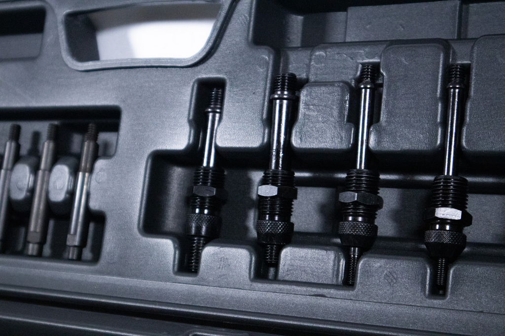 Trident Riveter 360 Nut and Lock Bolts