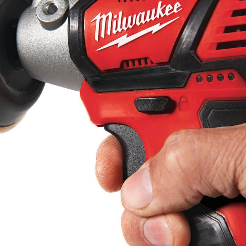 Milwaukee M12™ Sub Compact Polisher / Sander - kit M12BPS-421X
