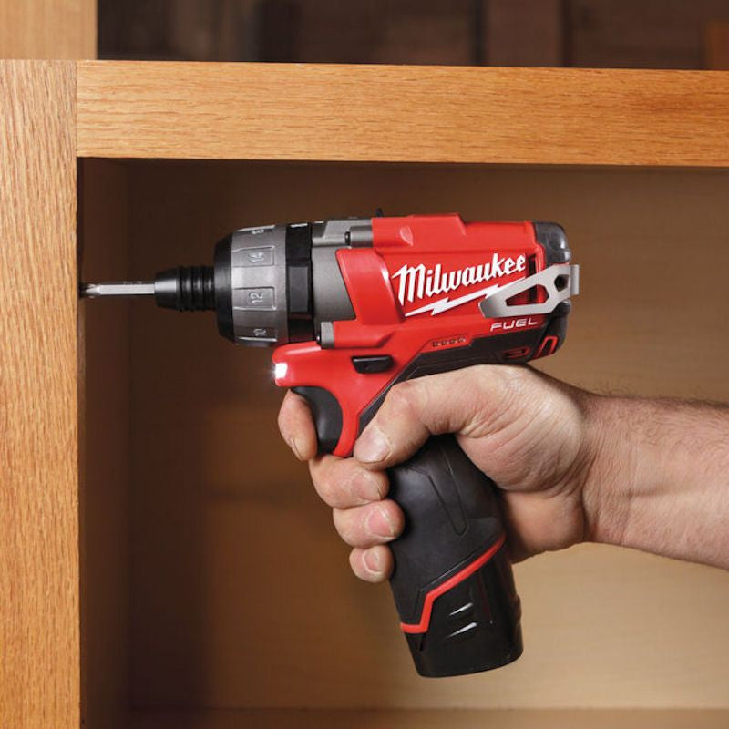 Milwaukee M12 FUEL™ Compact Screwdriver - kit M12CD-202C