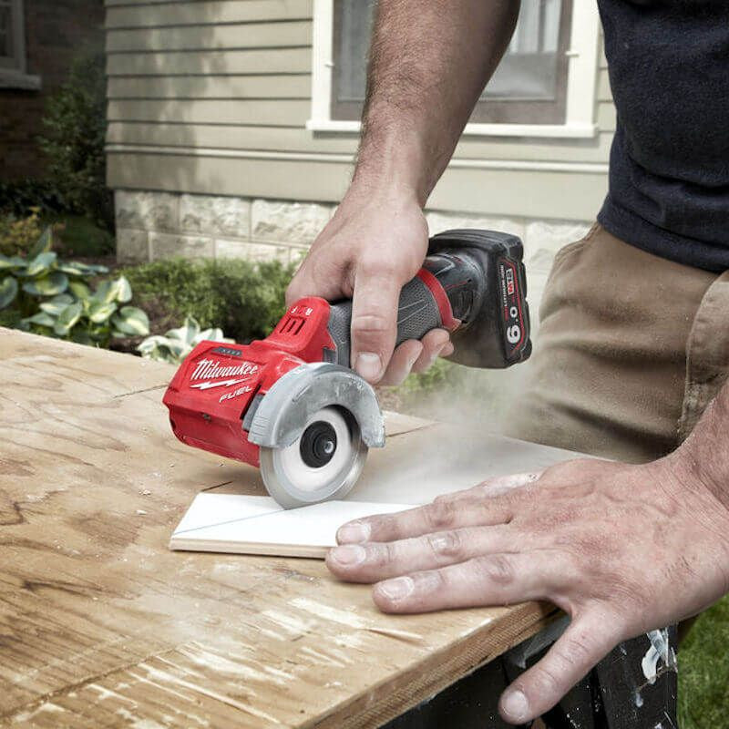 Milwaukee M12 FUEL™ Cut Off Tool - bare tool