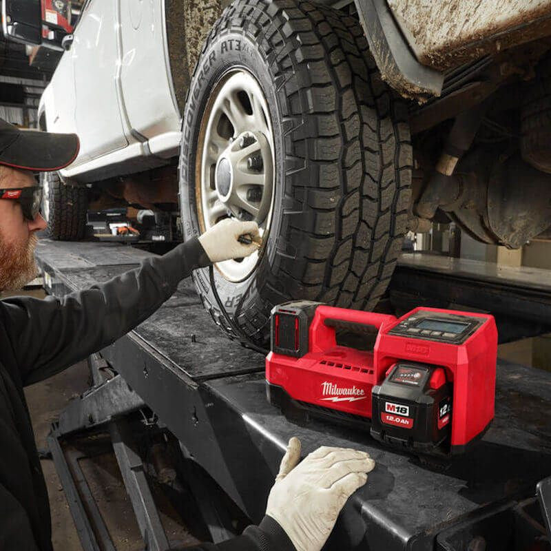 Milwaukee M18 Tyre Inflator Body Only  - Naked