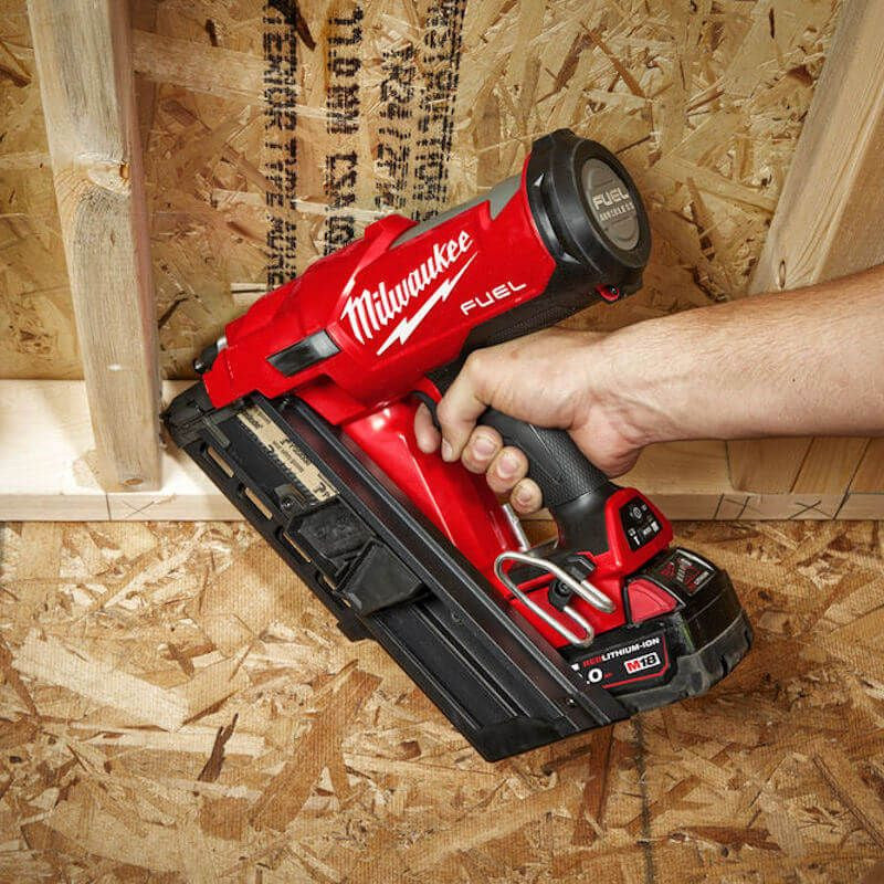 Milwaukee M18 Fuel 34deg Framing Nailer 2-Mode