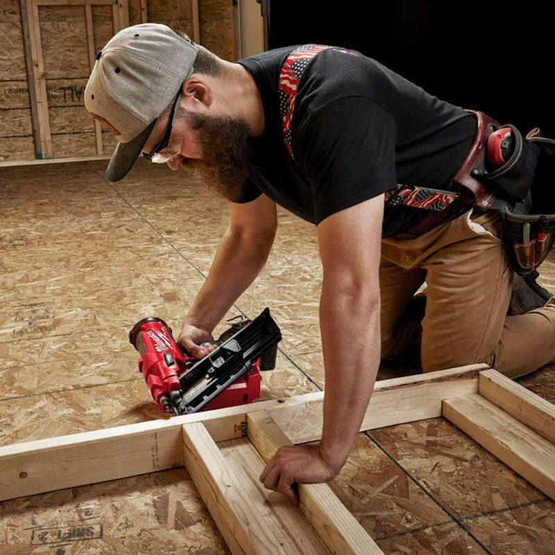 Milwaukee M18 Fuel 34deg Framing Nailer 2-Mode