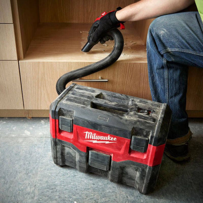 Milwaukee M18 Vacuum - Naked