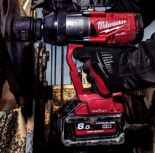 Milwaukee M18 One-Key 1in Dr High Torque Impact Wrench - Kit